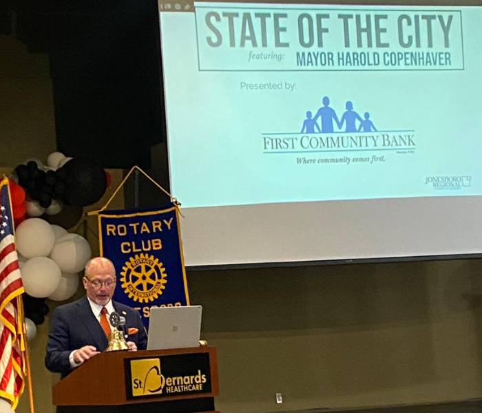 Mayor Copenhaver of Jonesboro speaking at Rotary podium